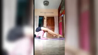 Extreme Flexibility Of Indian Girl | Indian girl yoga flexibility | unbelievable flexible girl Yoga