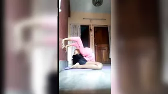 Extreme Flexibility Of Indian Girl | Indian girl yoga flexibility | unbelievable flexible girl Yoga