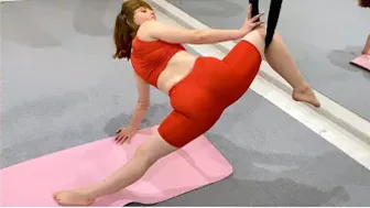 ONLYFANS @JULIAFLEX Beginner Splits Tutorial. Half Moon Pose/ Gymnastics Trampoline Tutorial