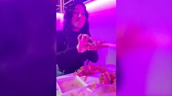 Comiendo Cangrejos ???? Y Vean hasta el Final una Sorpresa [ Mayra Arizaga ]