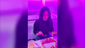 Comiendo Cangrejos ???? Y Vean hasta el Final una Sorpresa [ Mayra Arizaga ]