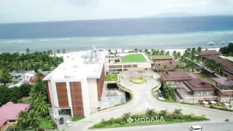 Marc Nelson and Christi McGarry enjoy a sustainable beach getaway at Modala Beach Resort | Beached