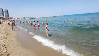 Beach Walking tour - Barcelona Spain - Barceloneta Beach 2022