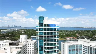 Exceptional oceanfront Penthouses at Miami Beach