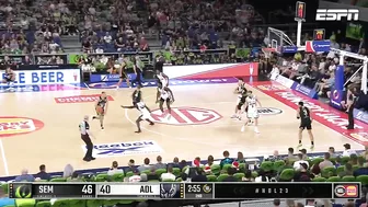 South East Melbourne Phoenix vs. Adelaide 36ers - Game Highlights