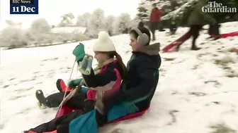 Travel disruption as heavy snow blankets parts of UK