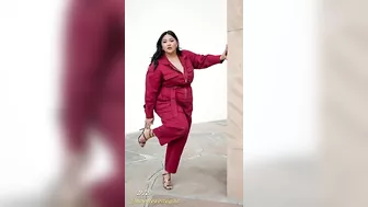 Noelle Venegas - Fashion Lifestyle Creator Curvy Plus Size Model From LA