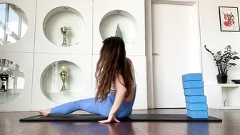 Contortion Workout. Yoga Training. Split and Oversplit. Stretching Flexibility & Flexible girl