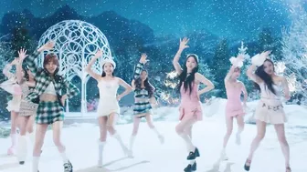 Red Velvet X aespa 'Beautiful Christmas' MV