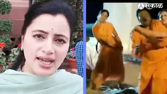 MP Navneet Rana trolled on Bhagawa bikini Issue | Politics | Sakal Media