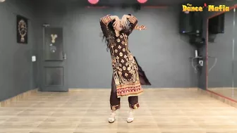 Mera Dil yeh Pukare Aja | instagram Viral Pakistani Girl Aisha Dance style | Reel | Ripanpreet Sidhu