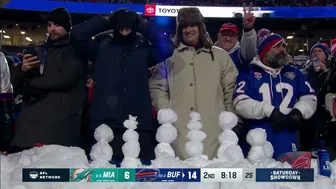 Dolphins-Bills game briefly delayed due to snowballs being thrown on the field