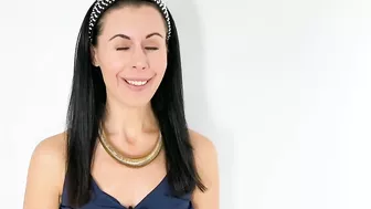 1 Minute Face Yoga To Reduce Eye Wrinkles - Face Yoga Bitesize