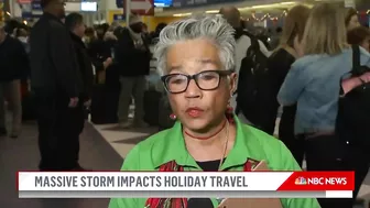 Airlines Prepare For Holiday Travel Surge As Winter Storm Looms