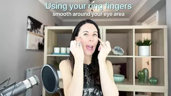 The 1 Technique You Need To Reduce Puffiness Under Your Eyes