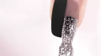 TRENDY NEW YEARS EVE NAIL DESIGNS | NYE nail art compilation using gel nail polish at home | chrome