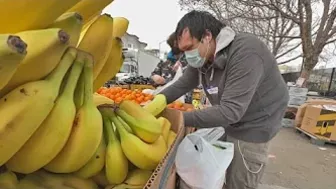 Popup food bank in San Francisco's North Beach sees soaring demand