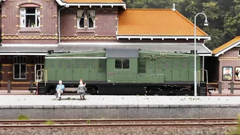 Eerste rit Mesu Models NS 2000 in 1:43,5