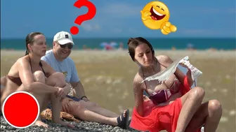 Funny crazy Girl prank on the beach ???? AWESOME REACTIONS ???? ???? Best of Just For Laughs