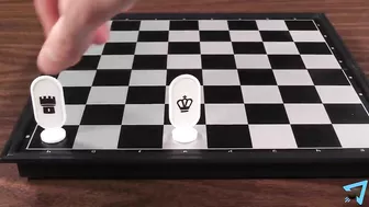 How to play Hidden Identity Chess