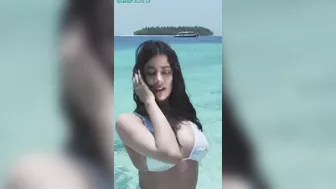 All Bikini Janhvi Kapoor Vertical Edit 4K song #janhvikapoor #trending #reels #status #bollywood