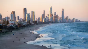 Man drowns at Gold Coast beach