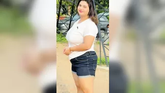 Shweta Pandita Indian Plus Size Model | Instagram Model Wiki Biography | Social Media Influencer