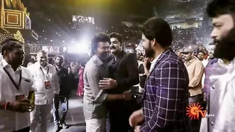 Thalapathy Vijay's Marana Mass Entry at #VarisuAudioLaunch | Sun TV