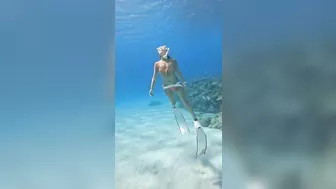 Deep Underwater Girl Swimming | Bikini Girls Swimming In Underwater 137 | Underwater Official 10M