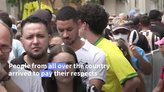 Brazilians stream to Santos to pay tribute to Pele | AFP