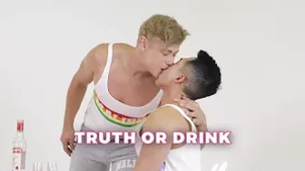 Gay Models Reveal The Worst Porn Company! ❌???????? | Truth Or Drink ????????