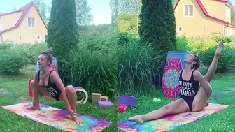 Outdoor Yoga Stretching | middle splits for Backband