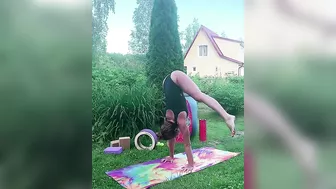 Outdoor Yoga Stretching | middle splits for Backband