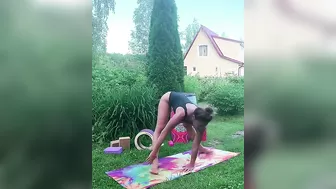 Outdoor Yoga Stretching | middle splits for Backband