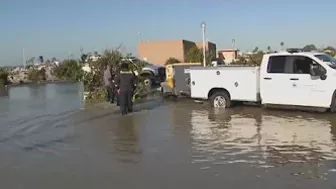 Winter storms bring high surf, flooding in Seal Beach