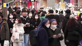 South Korean street vendors eagerly await Chinese tourists amid tit-for-tat Covid travel measures