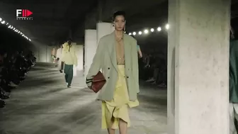 LINA ZHANG Best Model Moments SS 2023 - Fashion Channel