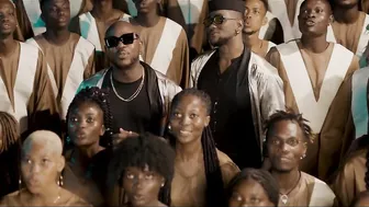 TOOFAN - C'EST PAS NORMAL [Clip Officiel]