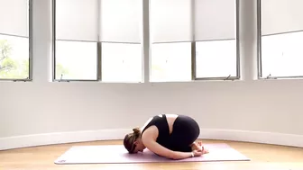 Yoga Moves to Ease and Strengthen Digestion | Poosh