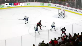 Canucks' Collin Delia Stretches Leg Out To Make Game-Saving Stop In Final Seconds Of OT