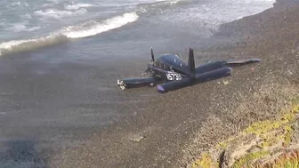 Plane crashes in water near South Carlsbad State Beach