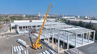 Liebherr - LTR 1100 Flexible in precast erection