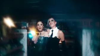 Eda Sakız & İrem Derici - Papatya