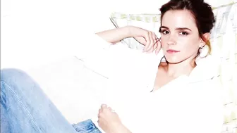 See Emma Watson Most Beautiful Bikini Photos | Bikini World