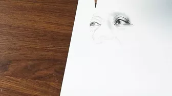 Pele Drawing Challenge On A Spinner - DP ART DRAWING