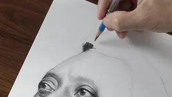 Pele Drawing Challenge On A Spinner - DP ART DRAWING