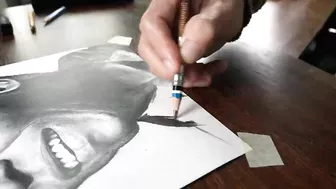 Pele Drawing Challenge On A Spinner - DP ART DRAWING