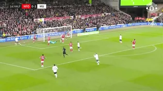 Wout Off The Mark! ???????? | Forest 0-3 Man Utd | Highlights