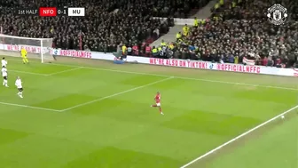 Wout Off The Mark! ???????? | Forest 0-3 Man Utd | Highlights