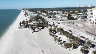 Most shops remain closed on Bonita Beach during rebuilding